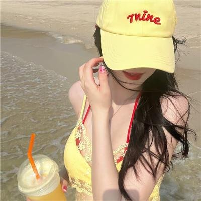 年轻之光海报